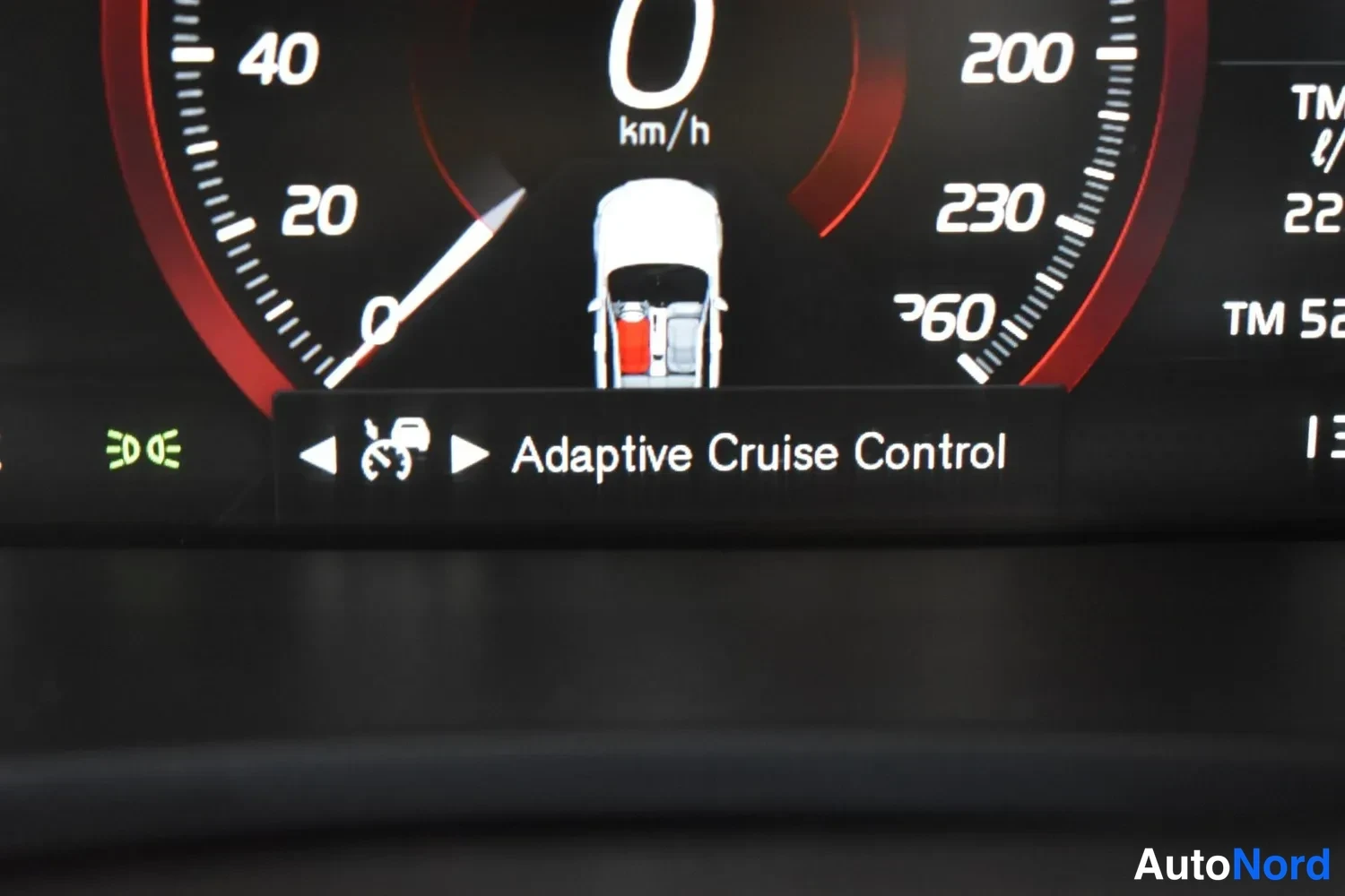 Valkoinen Volvo V90 2018, ulkokuva 16 – Raisio