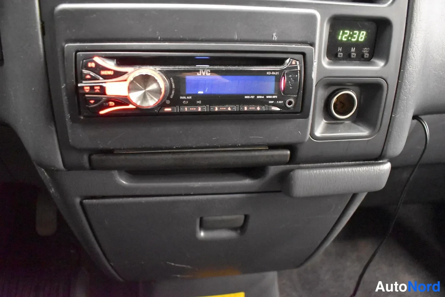 Sininen Toyota Hiace 2006, ulkokuva 18 – Raisio