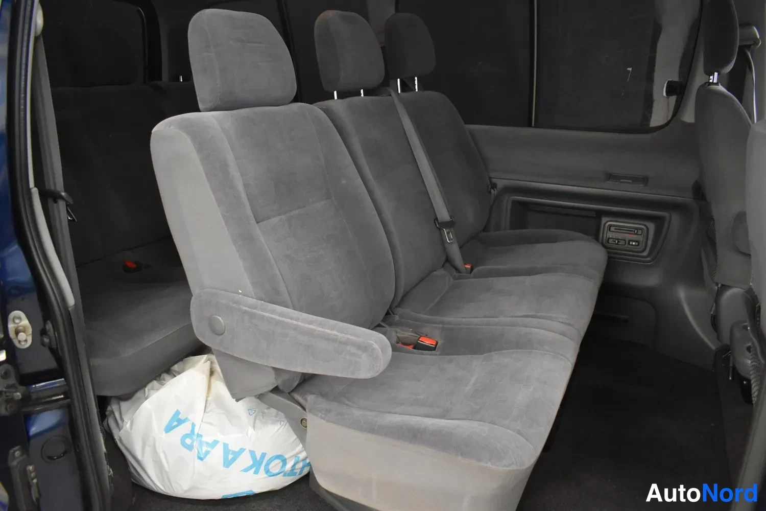 Sininen Toyota Hiace 2006, ulkokuva 20 – Raisio