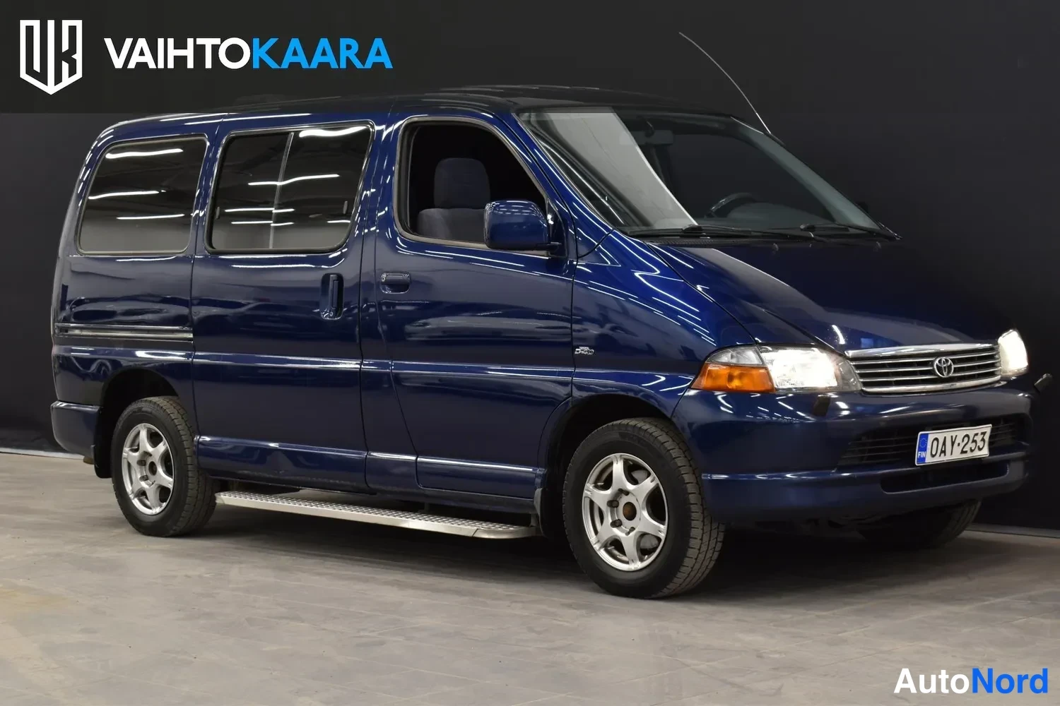 Sininen Toyota Hiace 2006, ulkokuva 6 – Raisio
