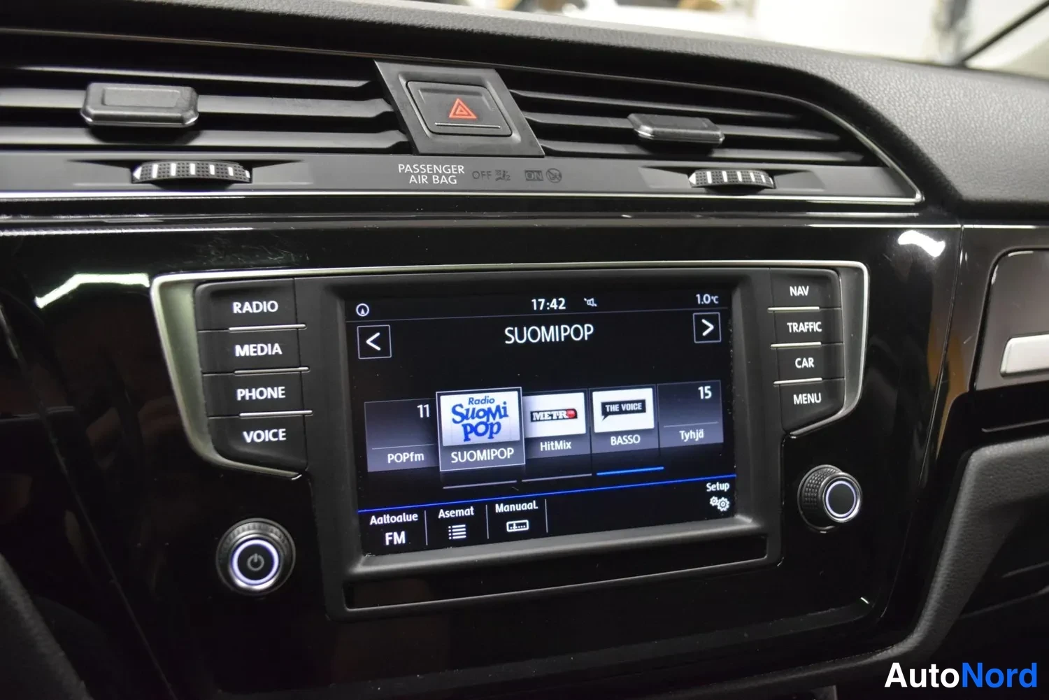 Sininen Volkswagen Touran 2016, ulkokuva 25 – Raisio