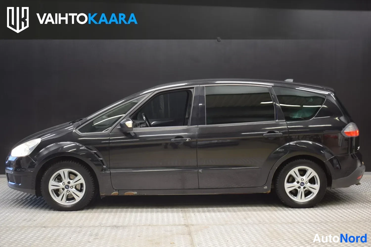 Musta Ford S-MAX 2007, ulkokuva 2 – Raisio