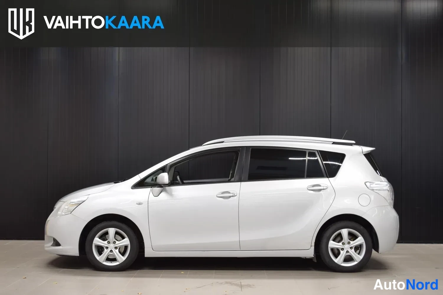 Hopea Toyota Verso 2010, ulkokuva 2 – Raisio