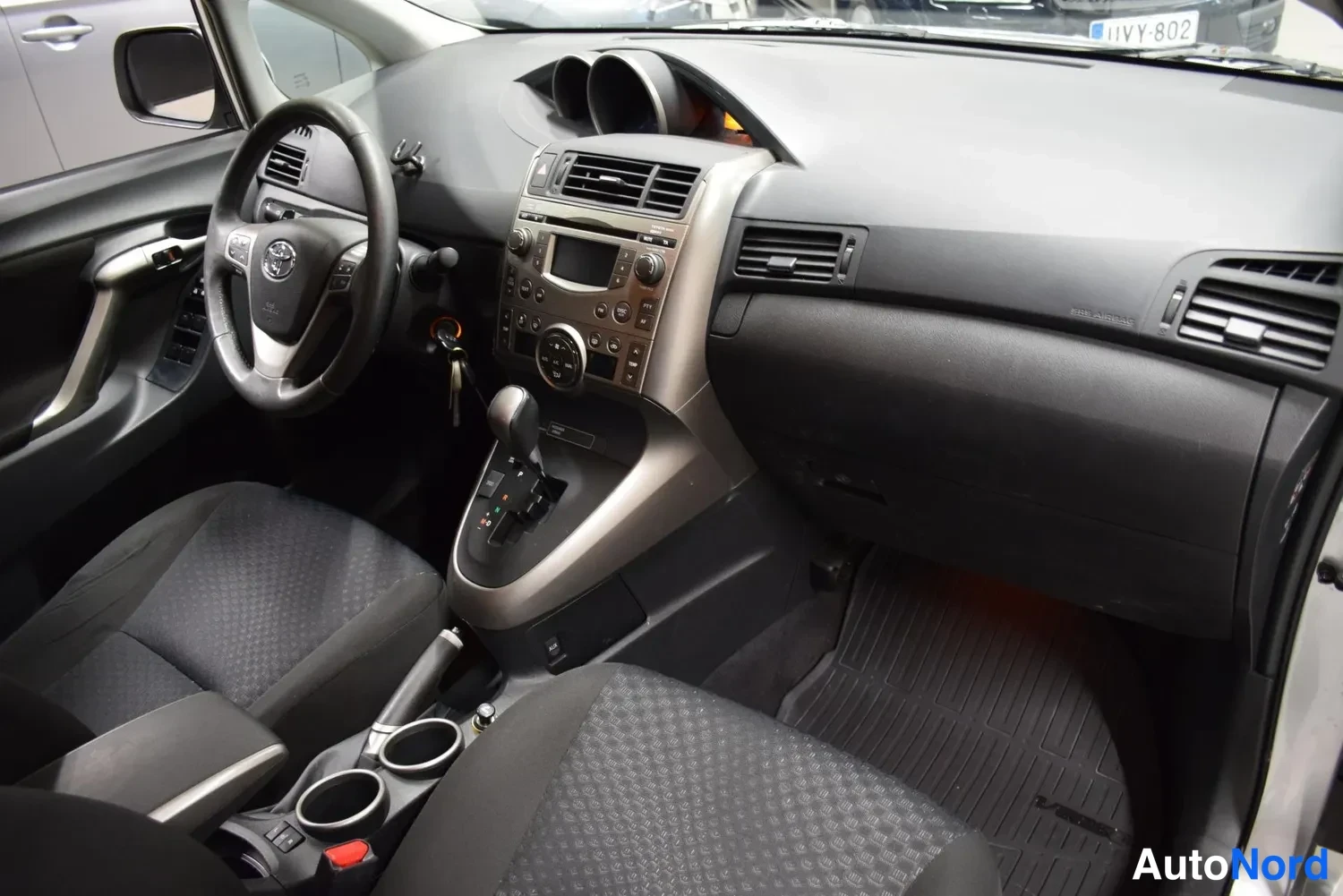 Hopea Toyota Verso 2010, ulkokuva 11 – Raisio