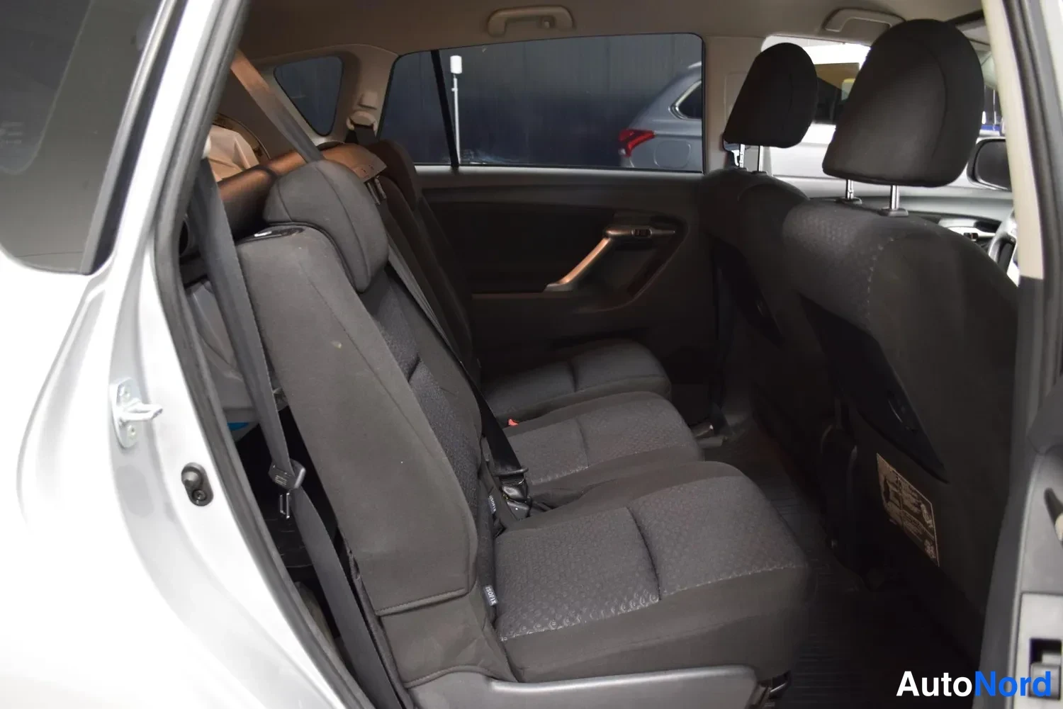 Hopea Toyota Verso 2010, ulkokuva 13 – Raisio