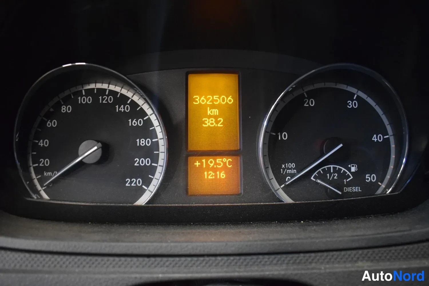 Musta Mercedes-Benz Vito 116 CDI 2012, ulkokuva 3 – Raisio