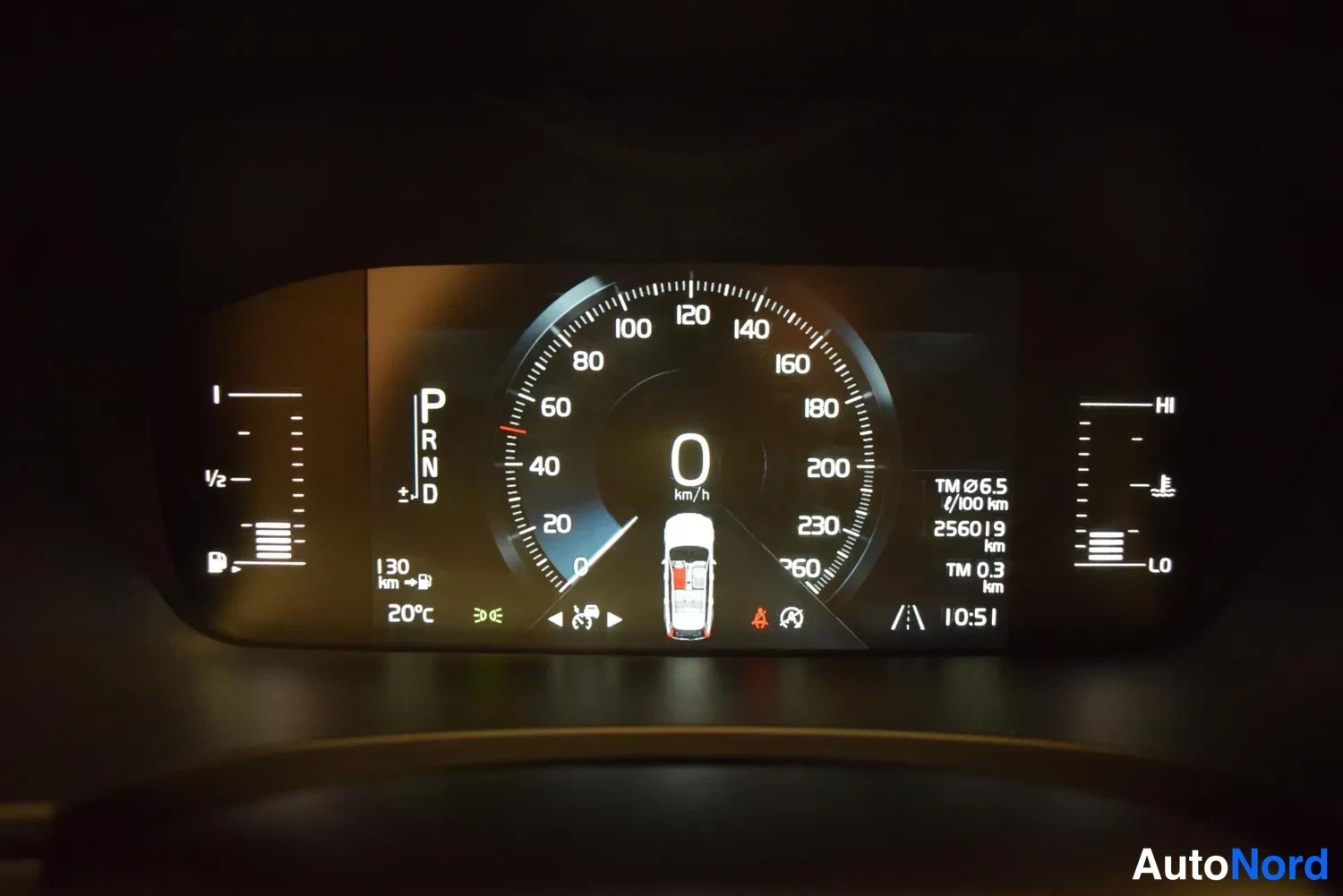 Harmaa Volvo V90 2017, ulkokuva 16 – Raisio