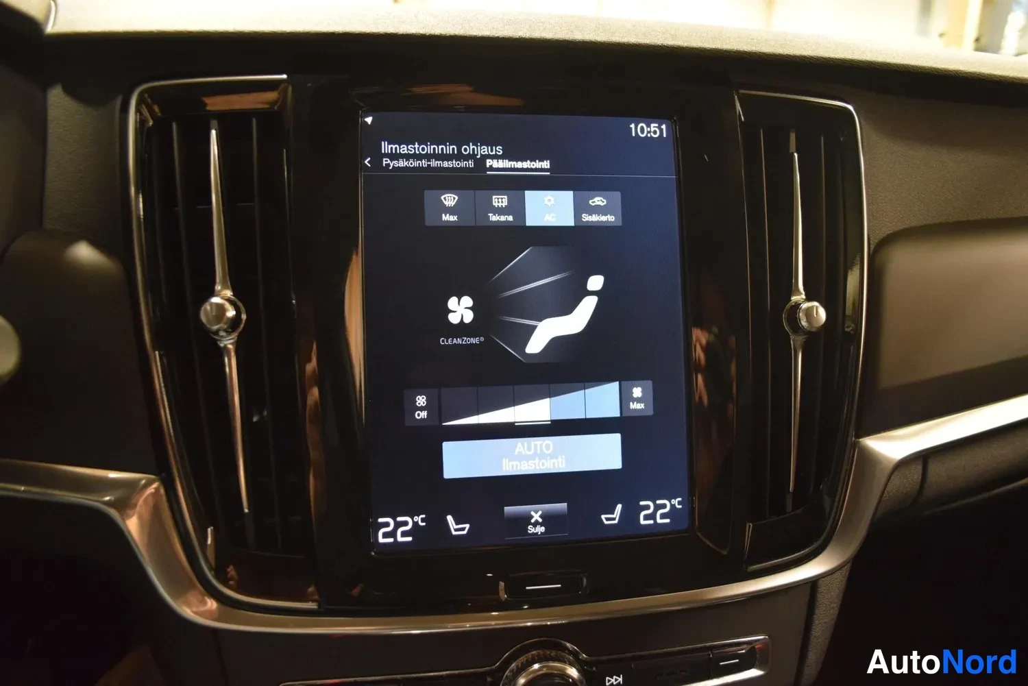 Harmaa Volvo V90 2017, ulkokuva 20 – Raisio