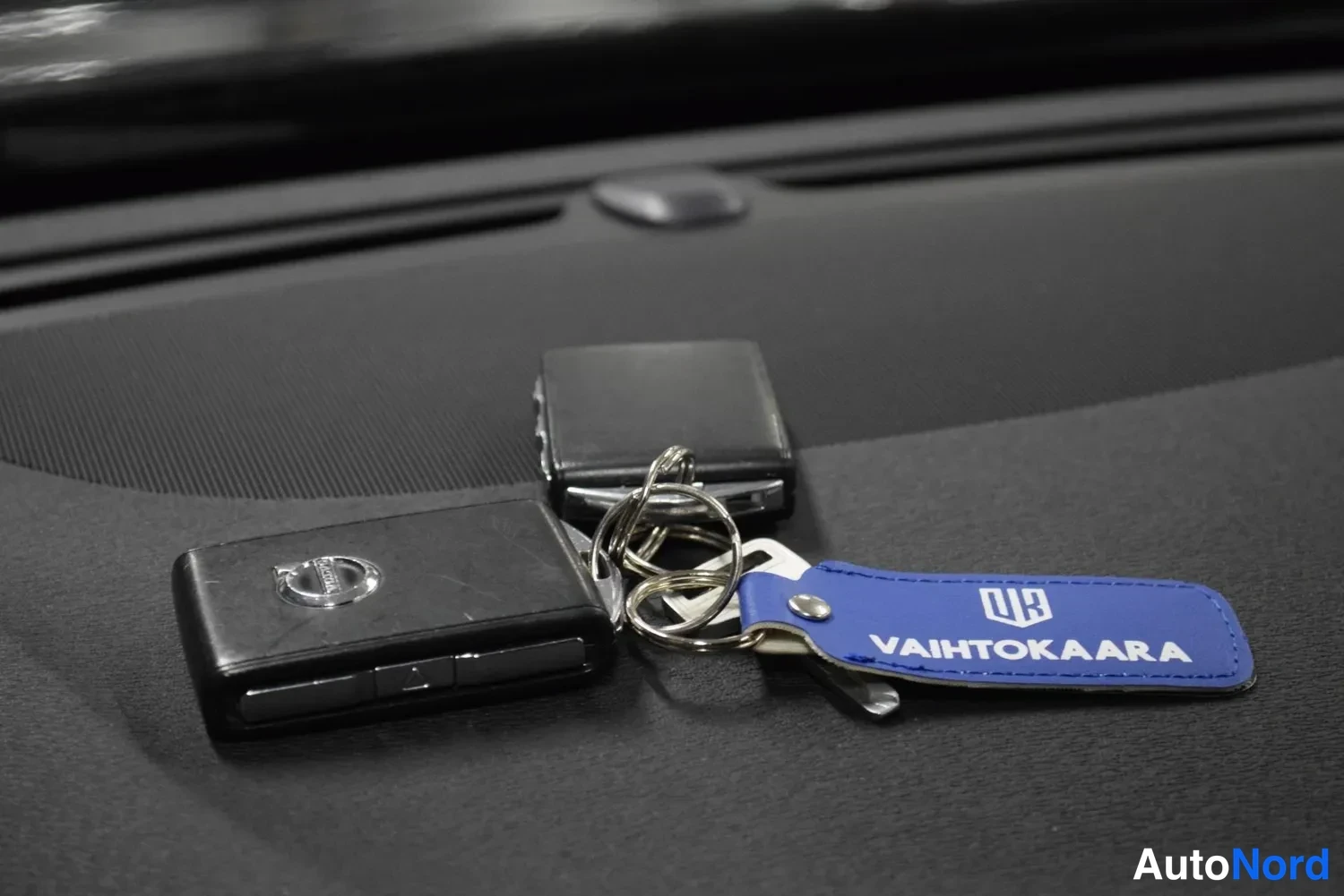 Harmaa Volvo V90 2017, ulkokuva 25 – Raisio