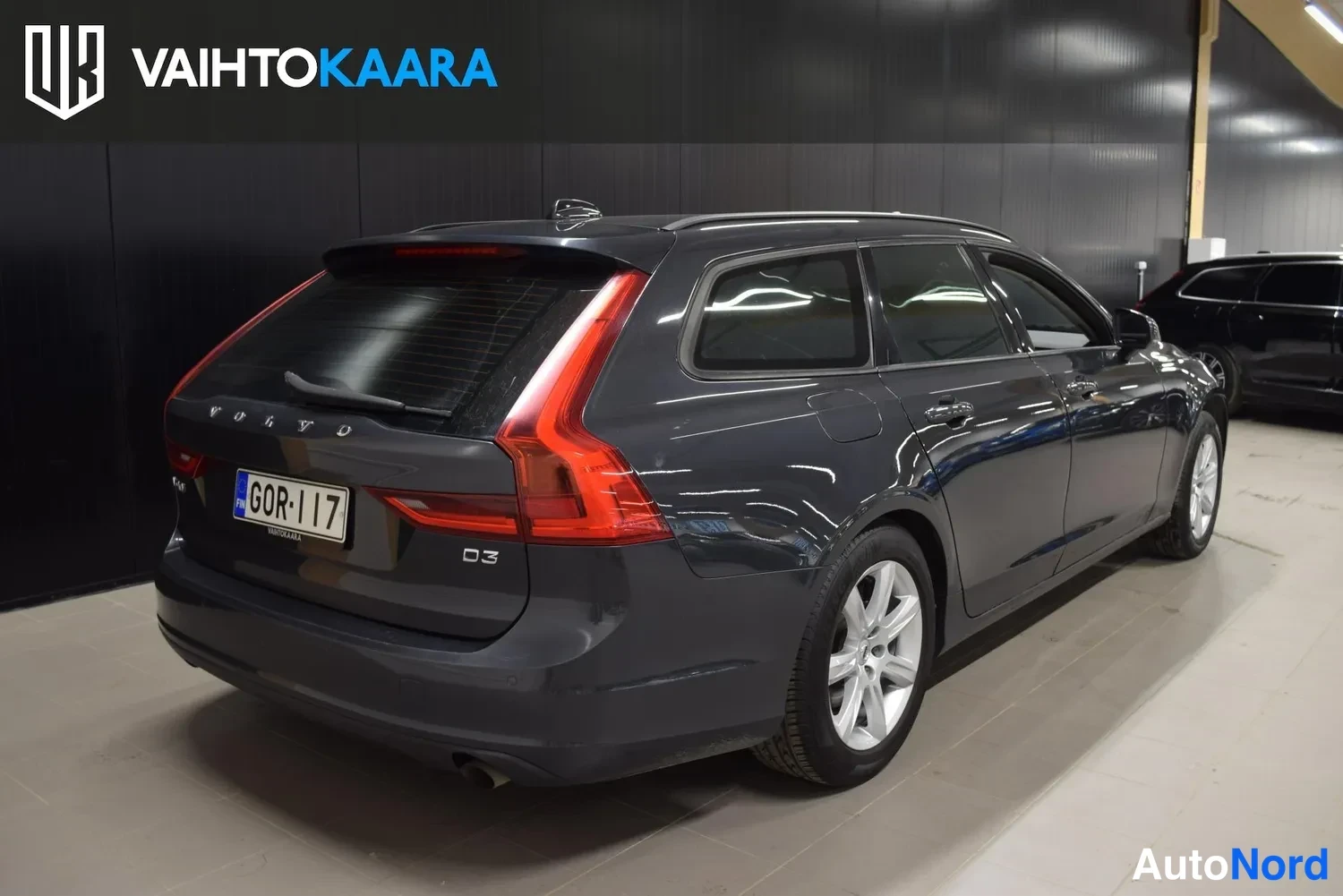 Harmaa Volvo V90 2017, ulkokuva 4 – Raisio
