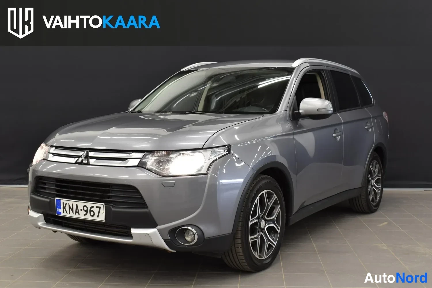 Mitsubishi Outlander 2,2 DI-D Intense 4WD 2014