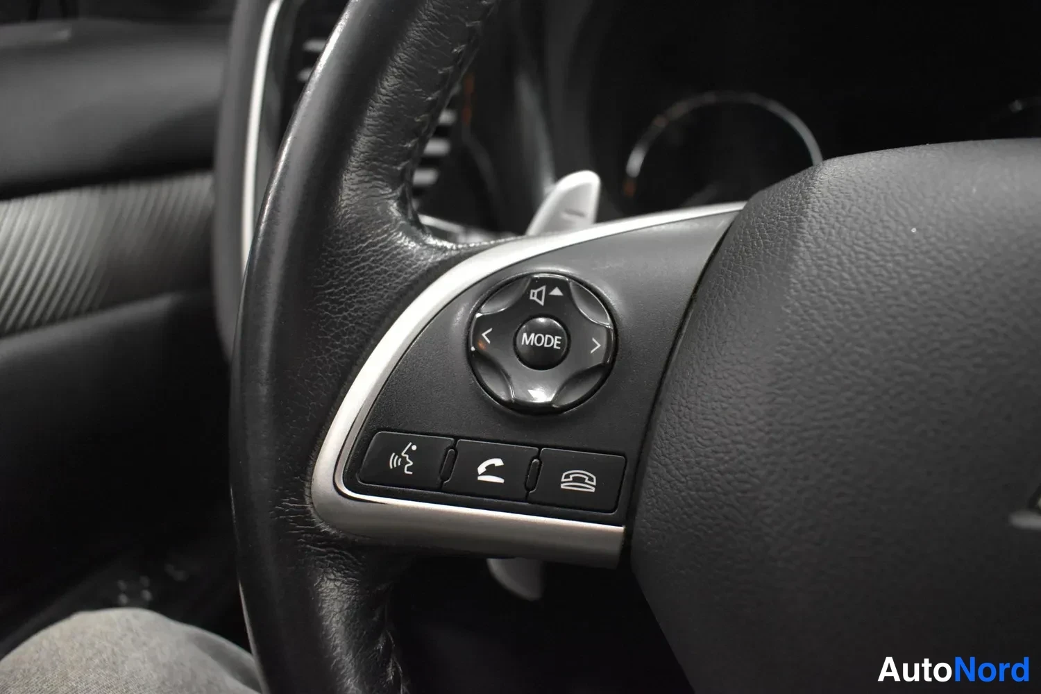 Harmaa Mitsubishi Outlander 2014, ulkokuva 16 – Raisio
