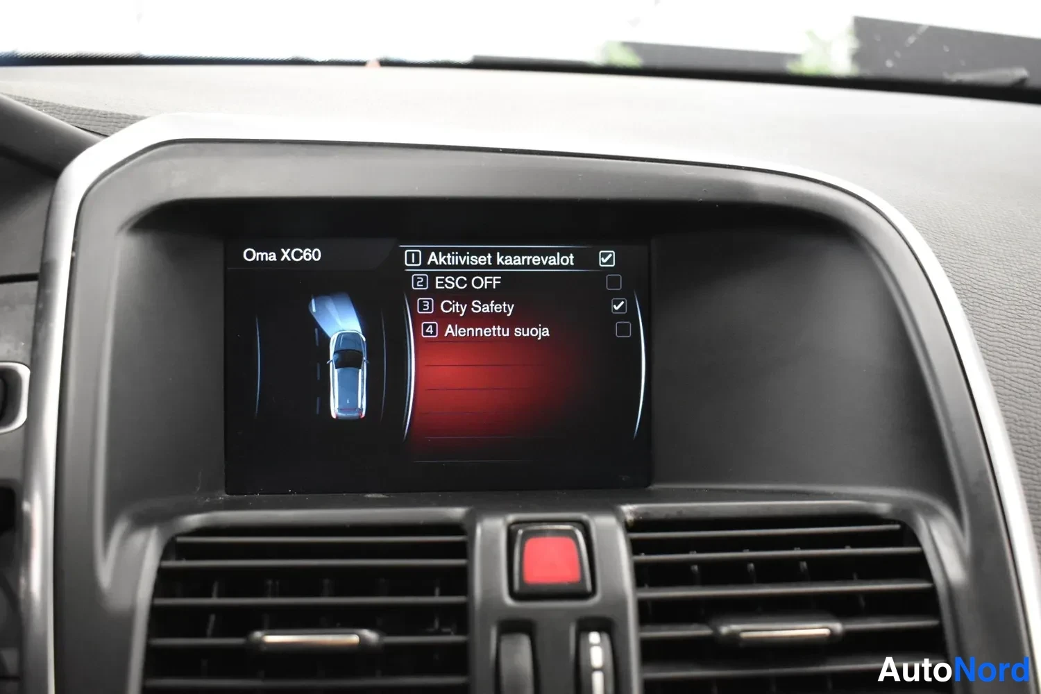 Hopea Volvo XC60 2015, ulkokuva 18 – Raisio