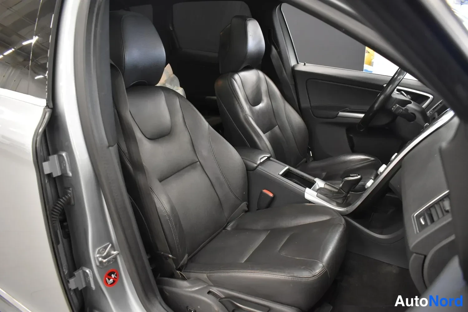 Hopea Volvo XC60 2015, ulkokuva 9 – Raisio