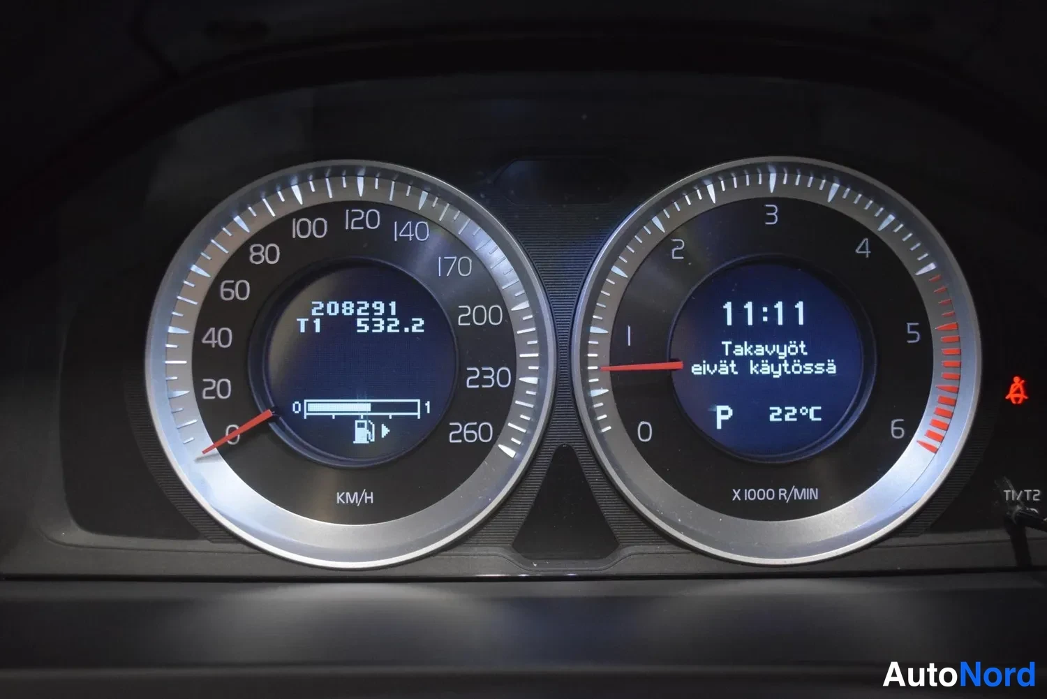 Harmaa Volvo S60 2013, ulkokuva 16 – Raisio