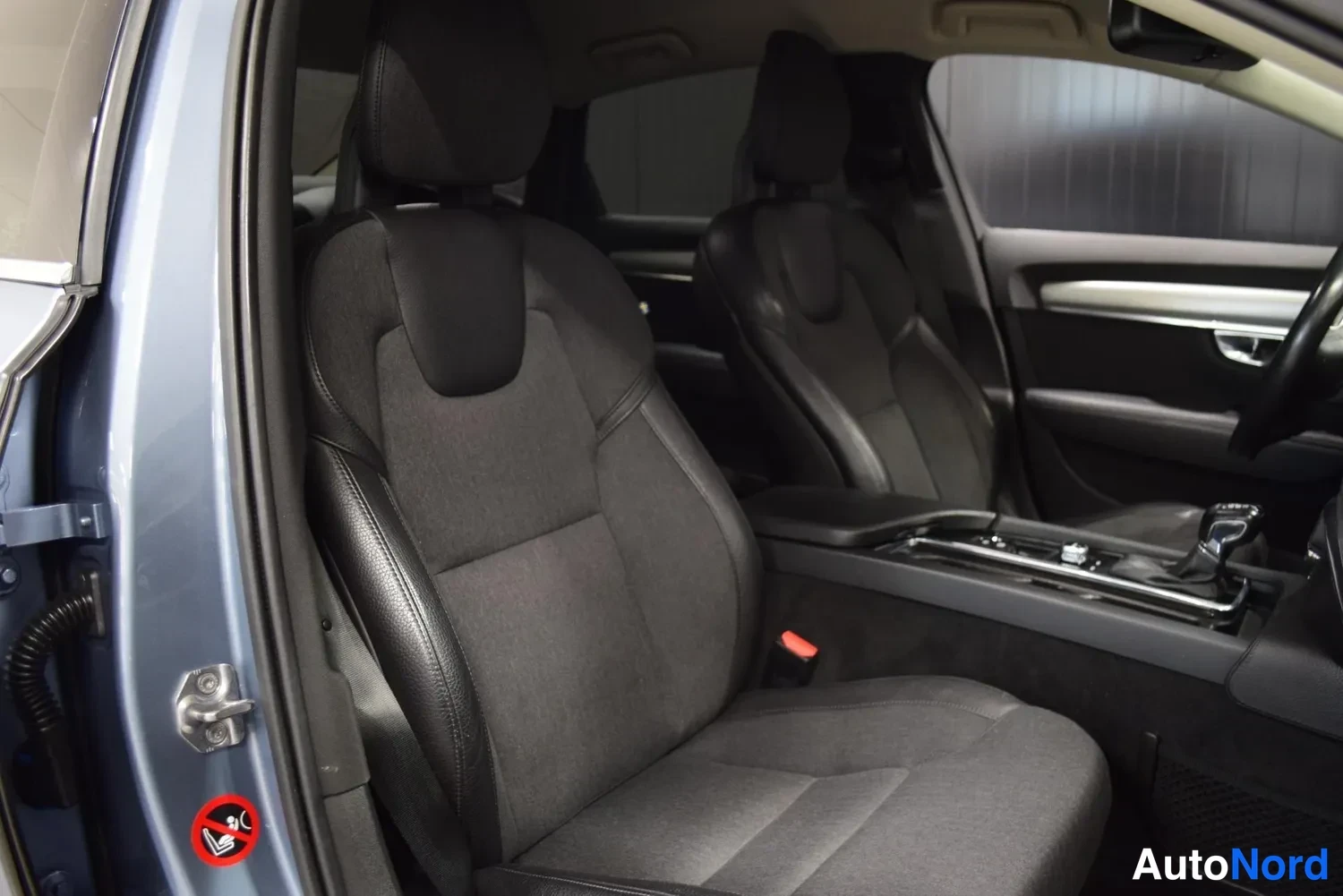 Sininen Volvo S90 2017, ulkokuva 12 – Raisio
