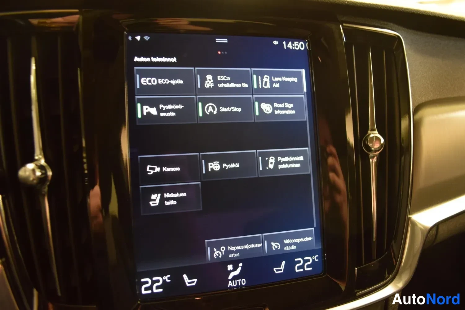 Sininen Volvo S90 2017, ulkokuva 17 – Raisio