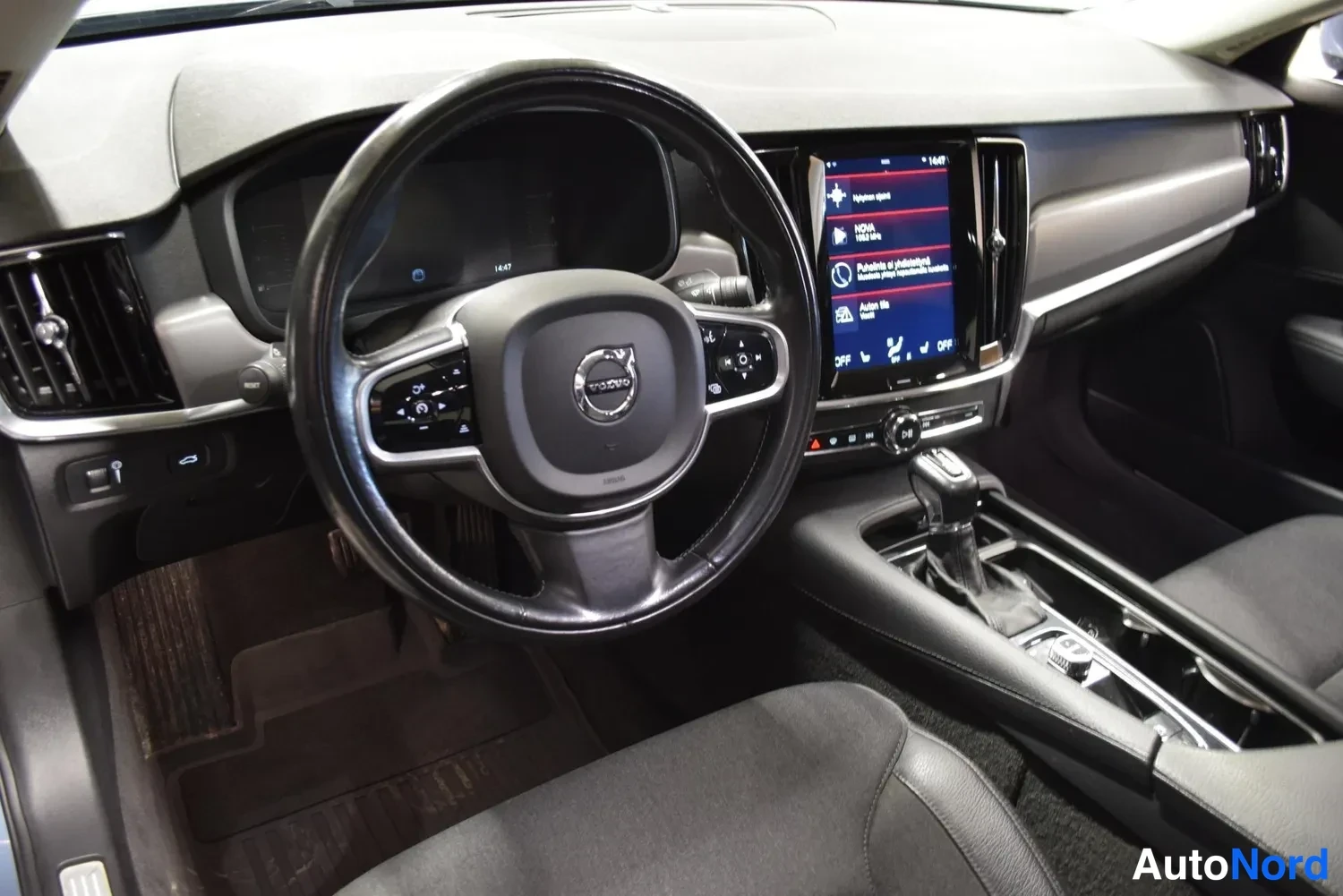 Sininen Volvo S90 2017, ulkokuva 8 – Raisio