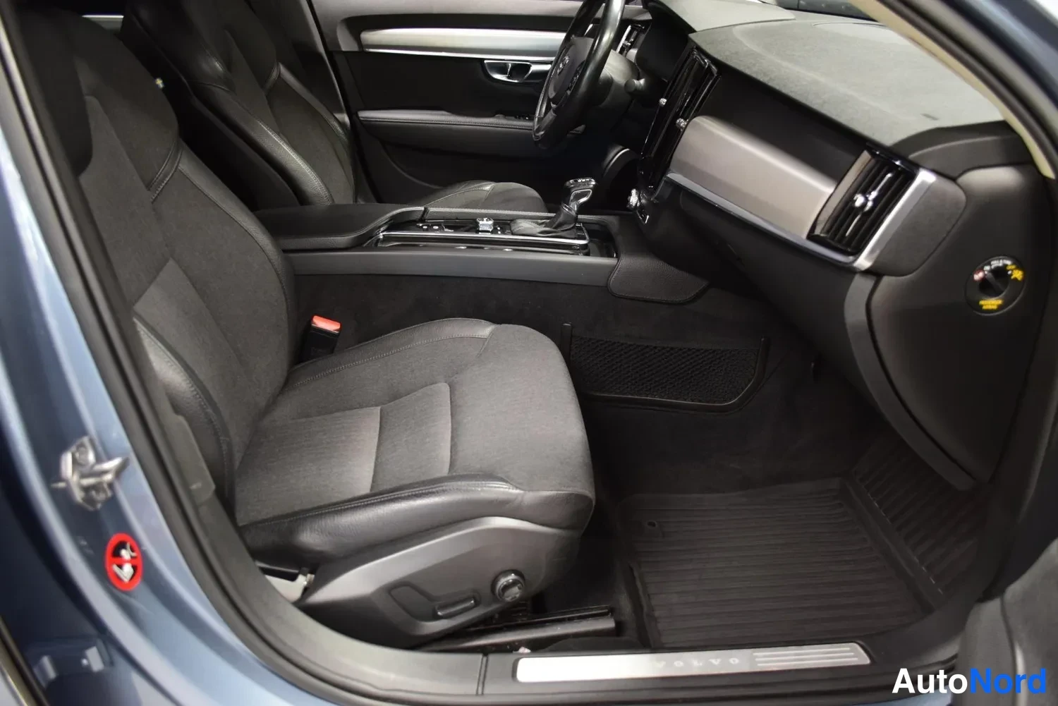 Sininen Volvo S90 2017, ulkokuva 10 – Raisio