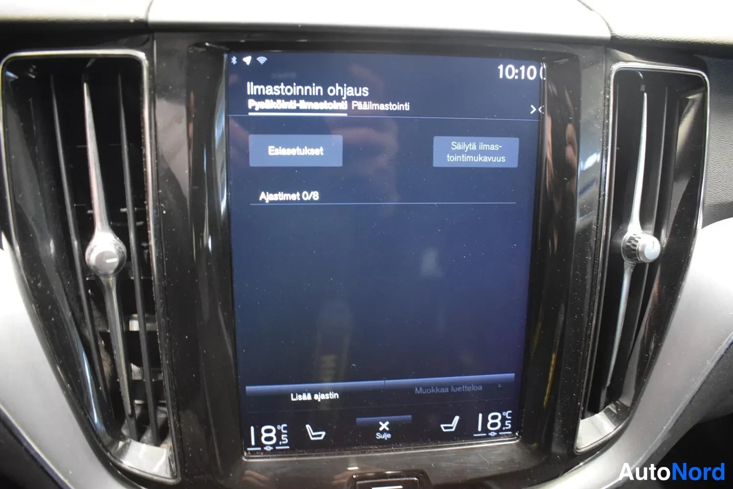 Harmaa Volvo XC60 2018, ulkokuva 17 – Raisio