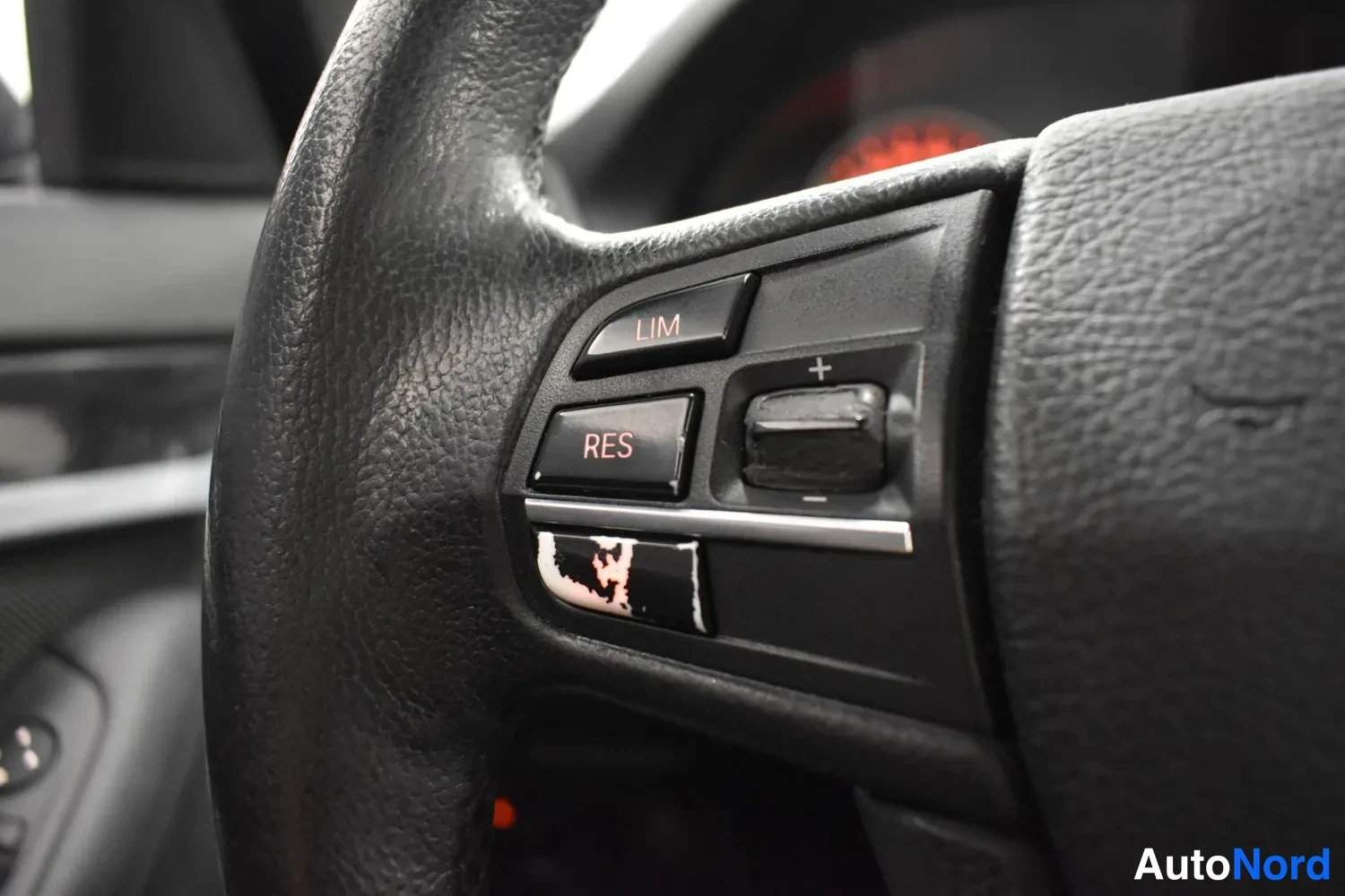 Valkoinen BMW 520d 2014, ulkokuva 15 – Raisio