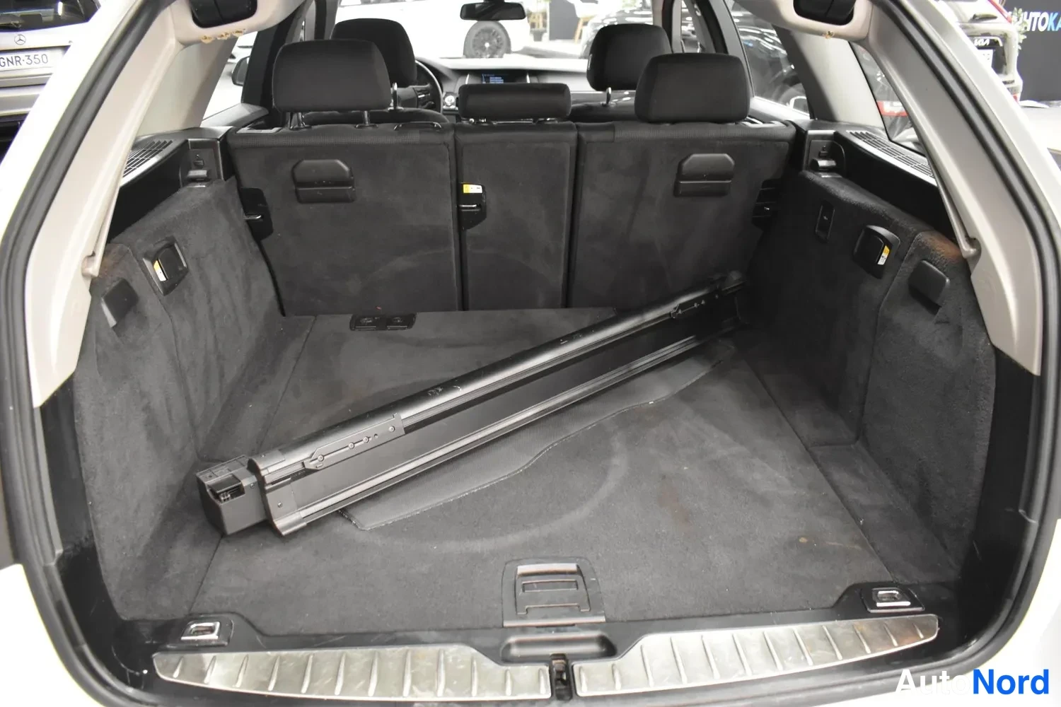 Valkoinen BMW 520d 2014, ulkokuva 23 – Raisio