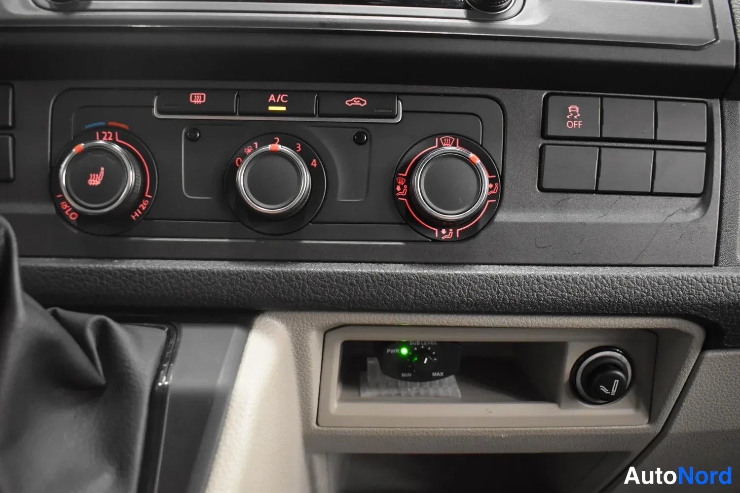 Ruskea Volkswagen Transporter 2019, ulkokuva 20 – Raisio