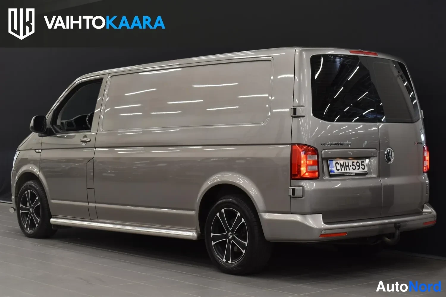 Ruskea Volkswagen Transporter 2019, ulkokuva 3 – Raisio