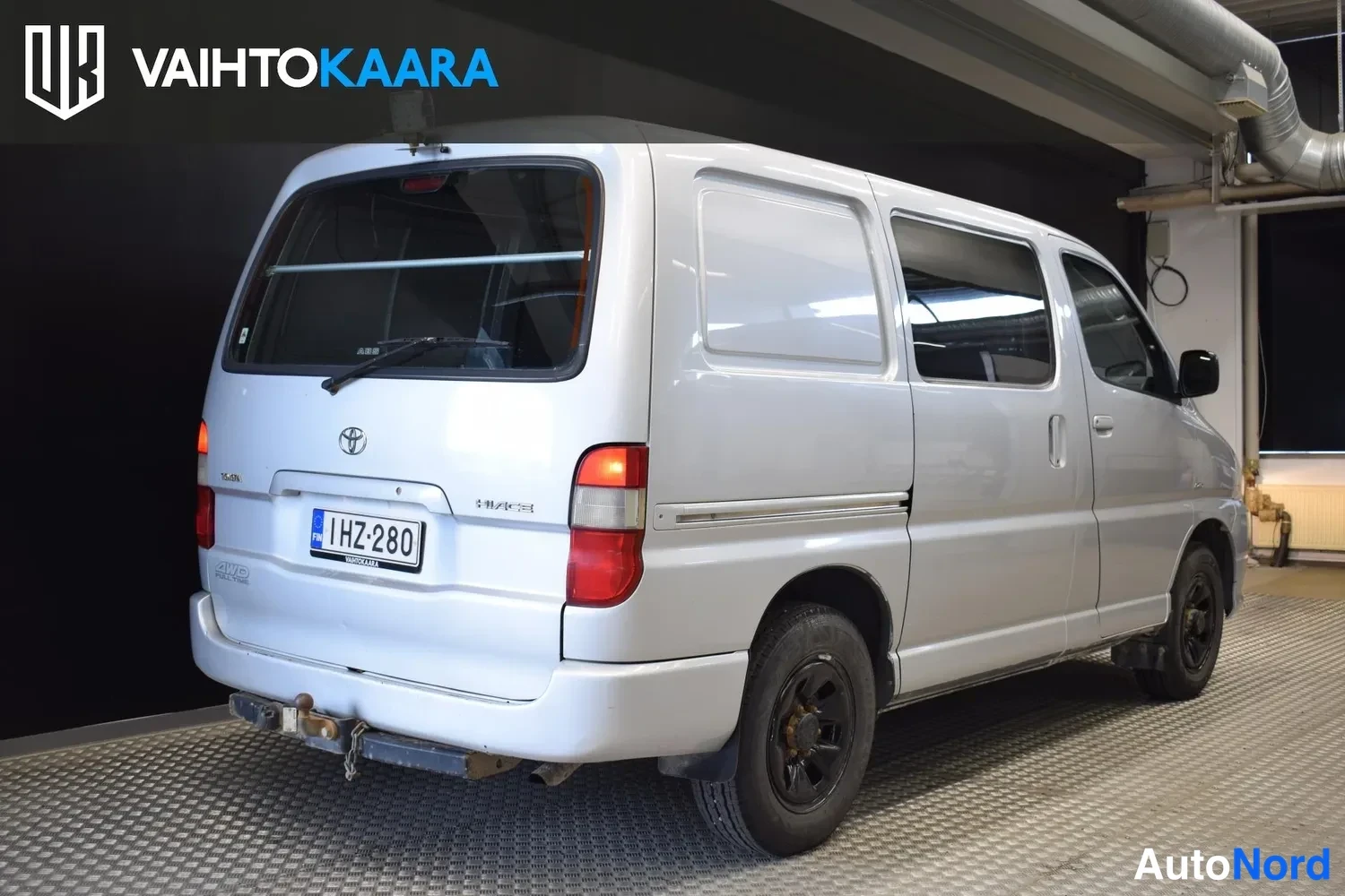 Hopea Toyota Hiace 2007, ulkokuva 4 – Raisio