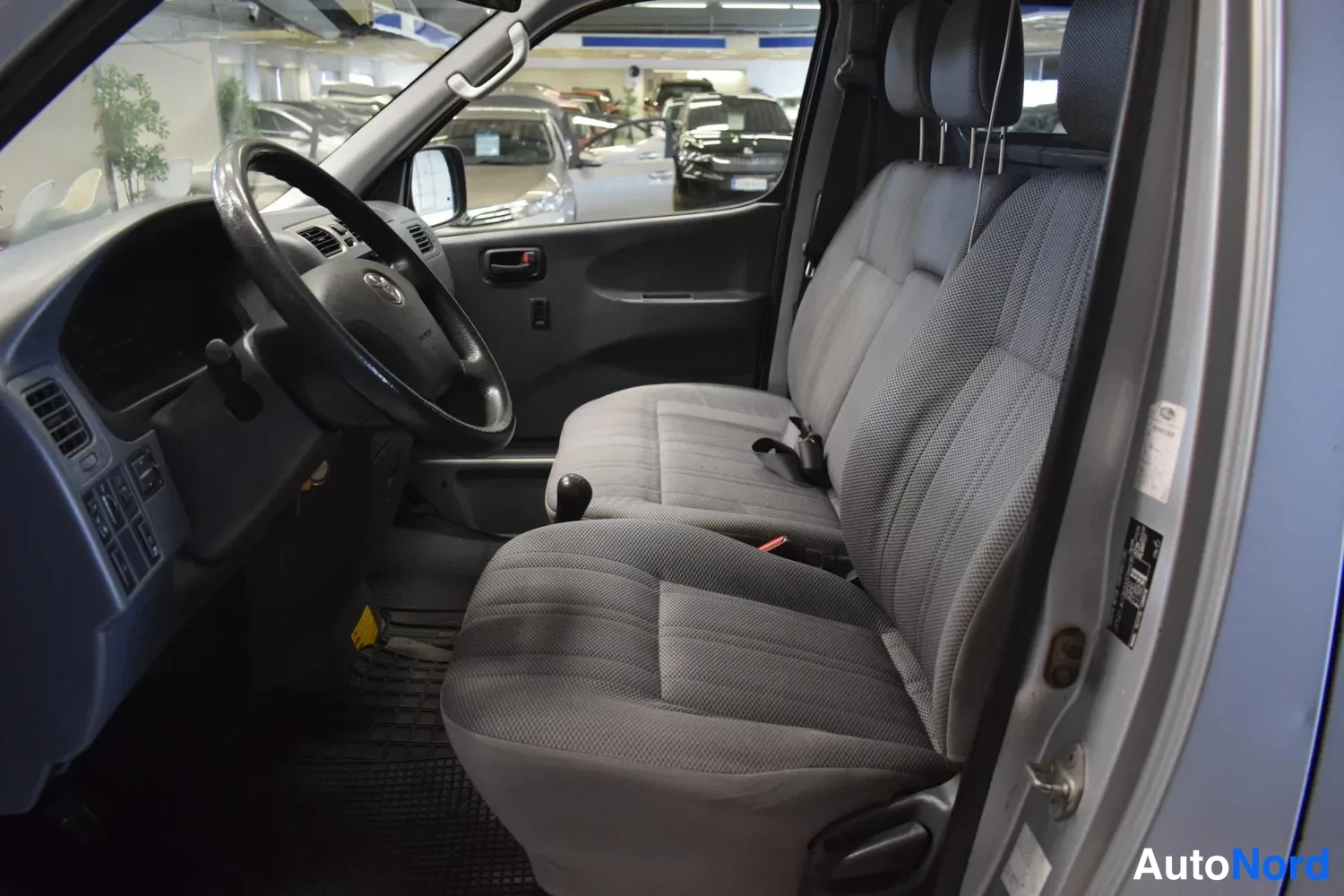 Hopea Toyota Hiace 2007, ulkokuva 7 – Raisio