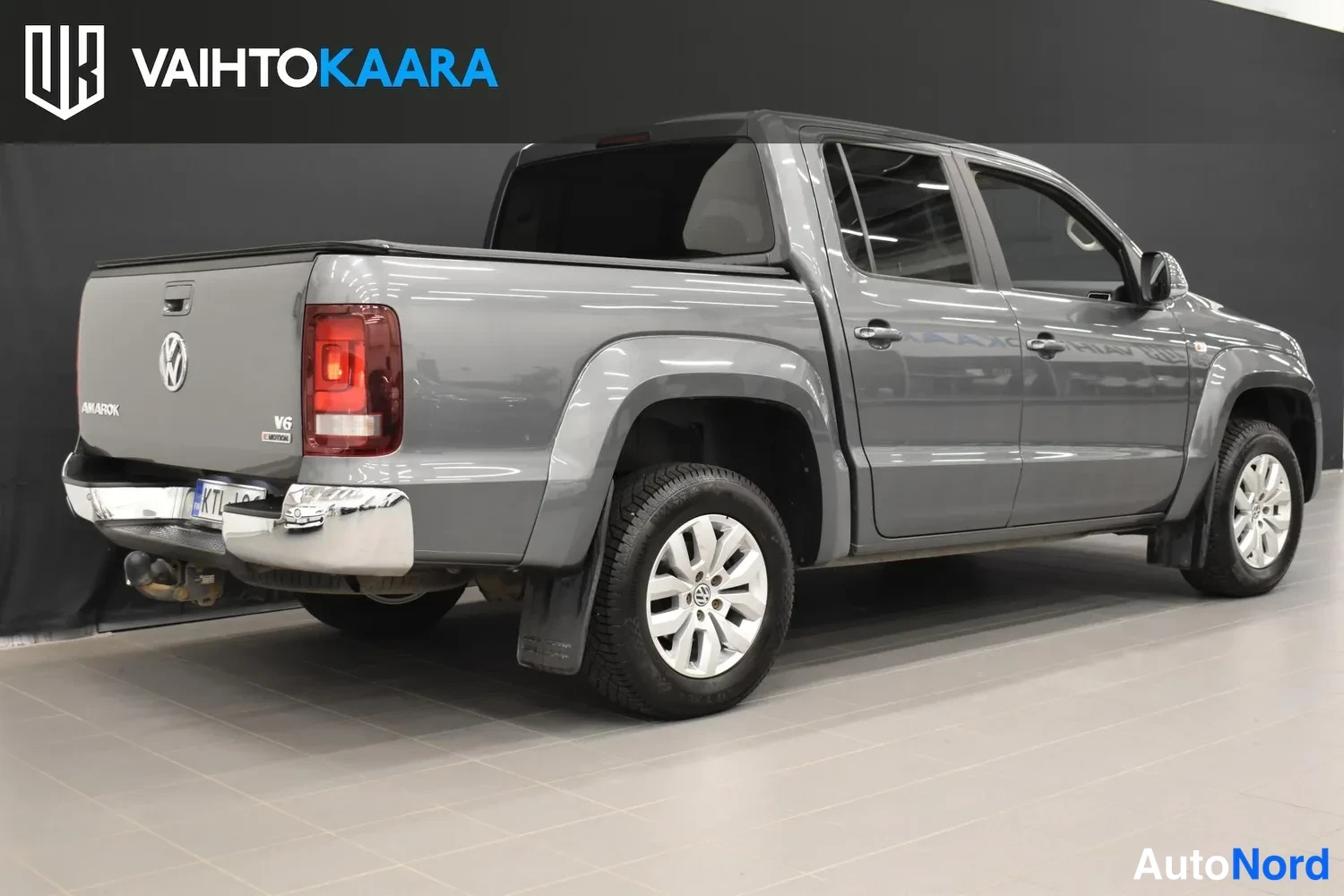 Harmaa Volkswagen Amarok 2019, ulkokuva 4 – Raisio