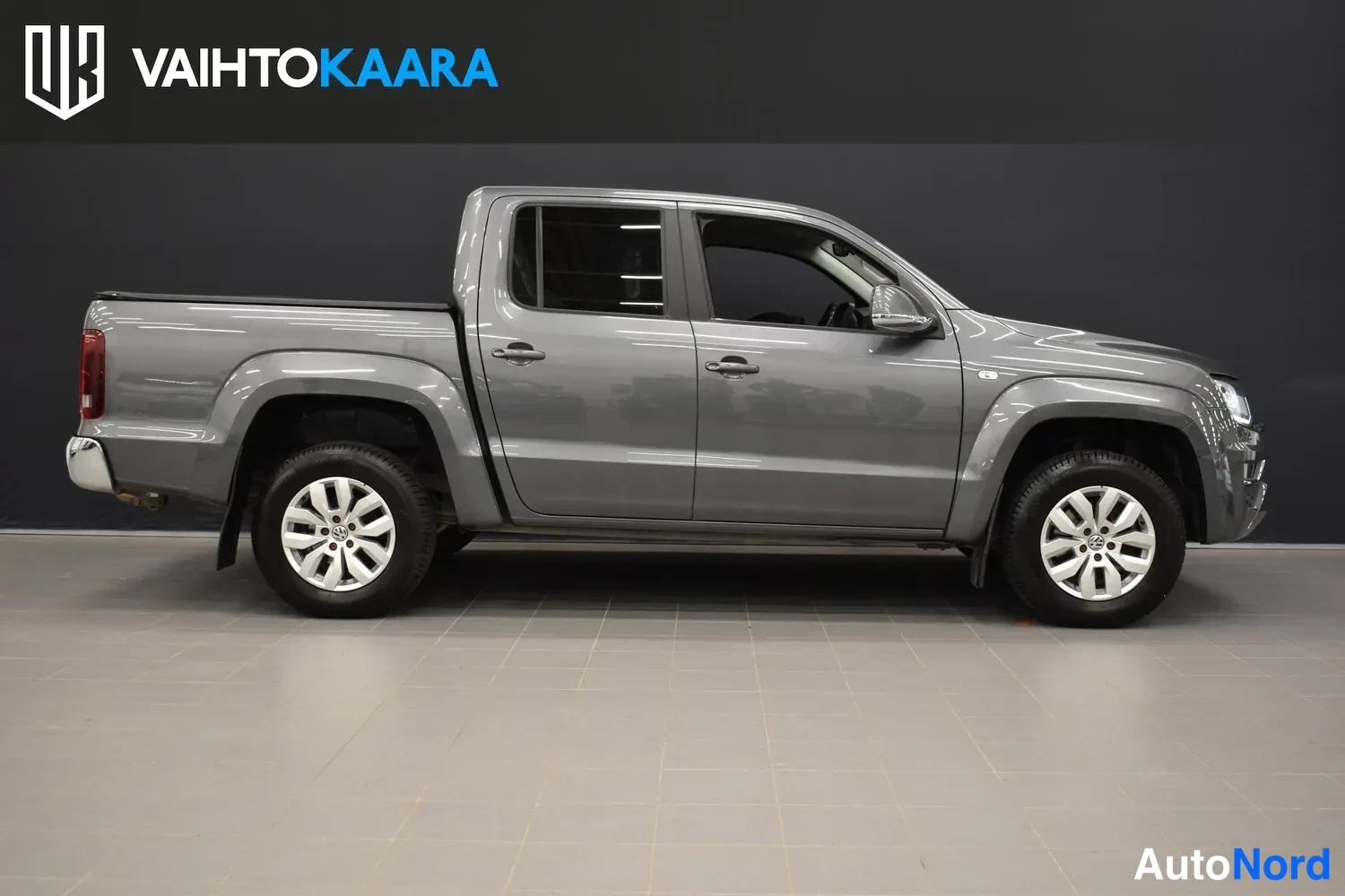 Harmaa Volkswagen Amarok 2019, ulkokuva 5 – Raisio