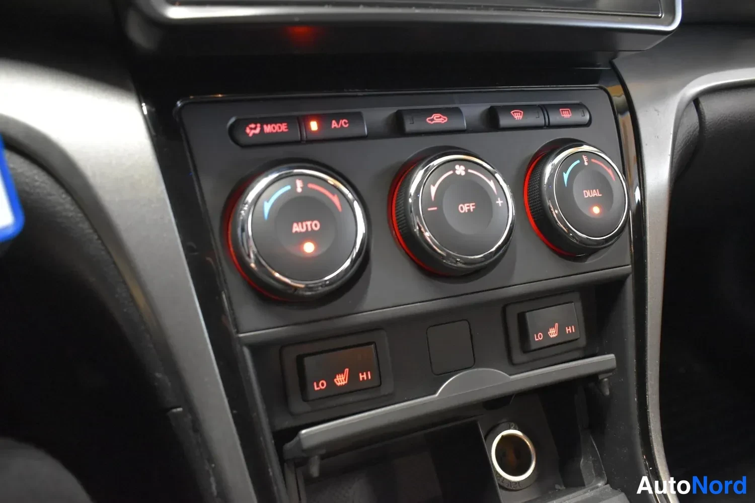 Harmaa Mazda 6 2012, ulkokuva 16 – Raisio