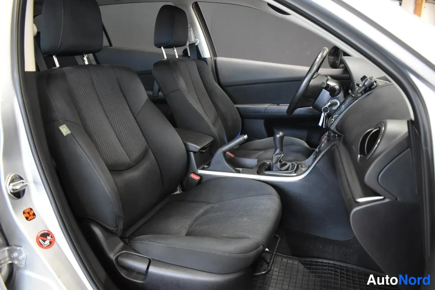 Harmaa Mazda 6 2012, ulkokuva 9 – Raisio