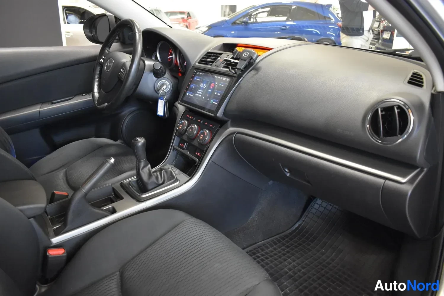 Harmaa Mazda 6 2012, ulkokuva 10 – Raisio
