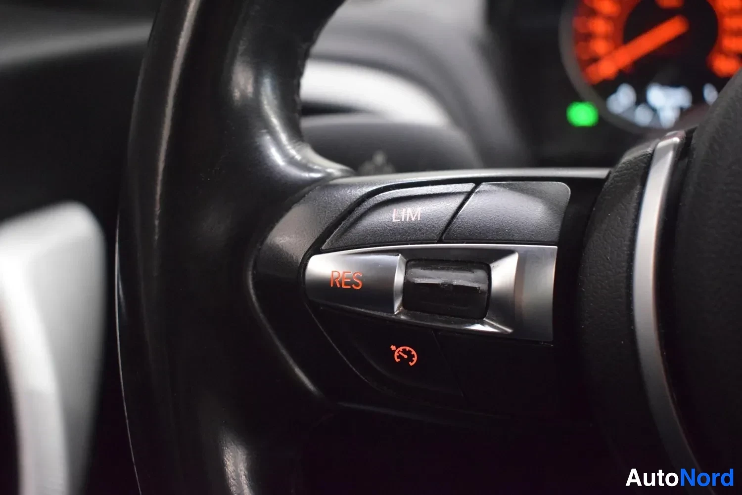 Valkoinen BMW 116d 2016, ulkokuva 13 – Raisio