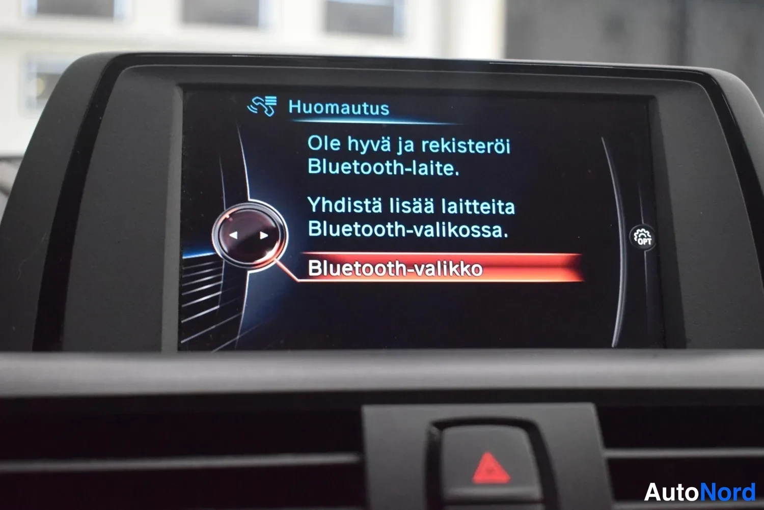 Valkoinen BMW 116d 2016, ulkokuva 18 – Raisio
