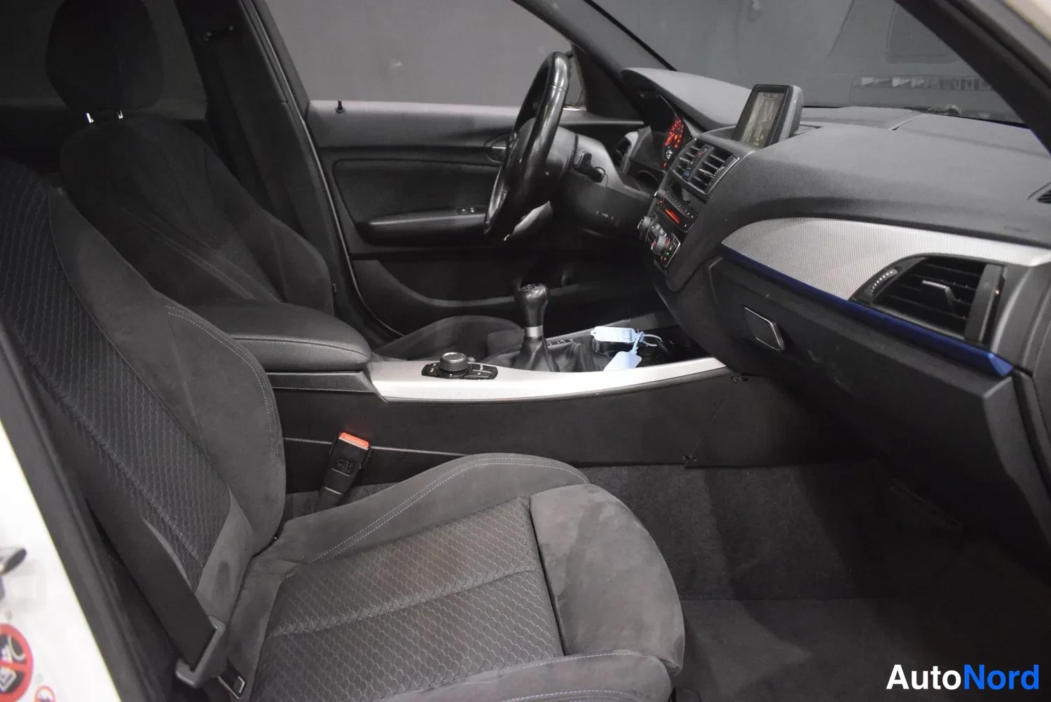 Valkoinen BMW 116d 2016, ulkokuva 9 – Raisio