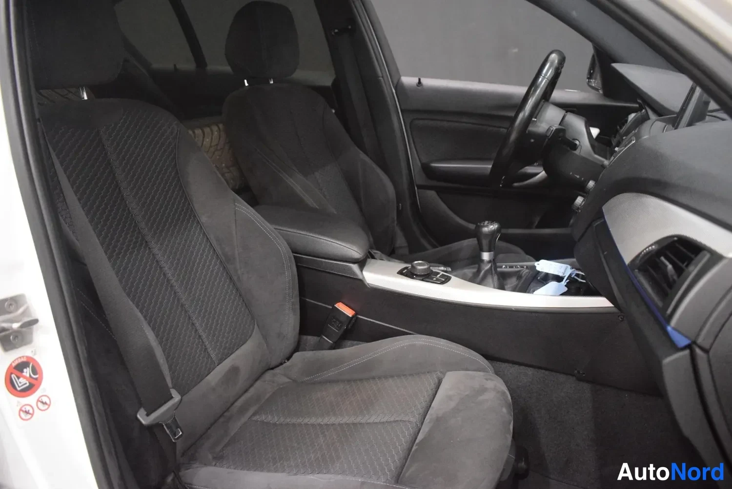 Valkoinen BMW 116d 2016, ulkokuva 10 – Raisio