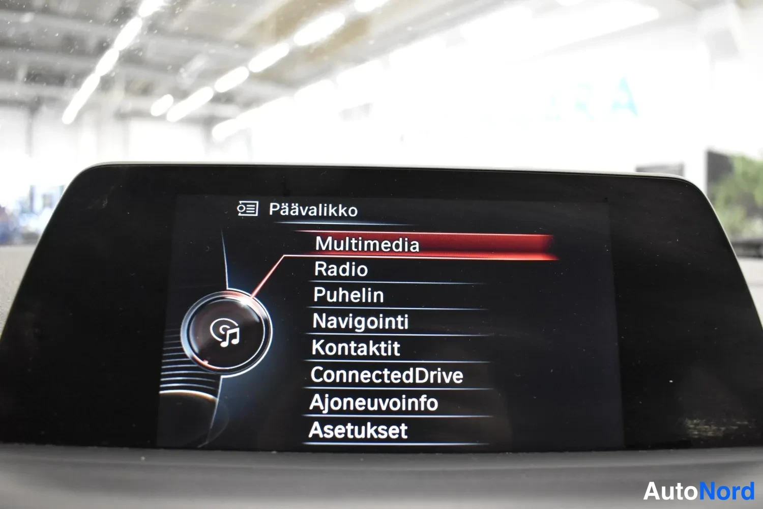 Valkoinen BMW 120d xDrive 2017, ulkokuva 23 – Raisio