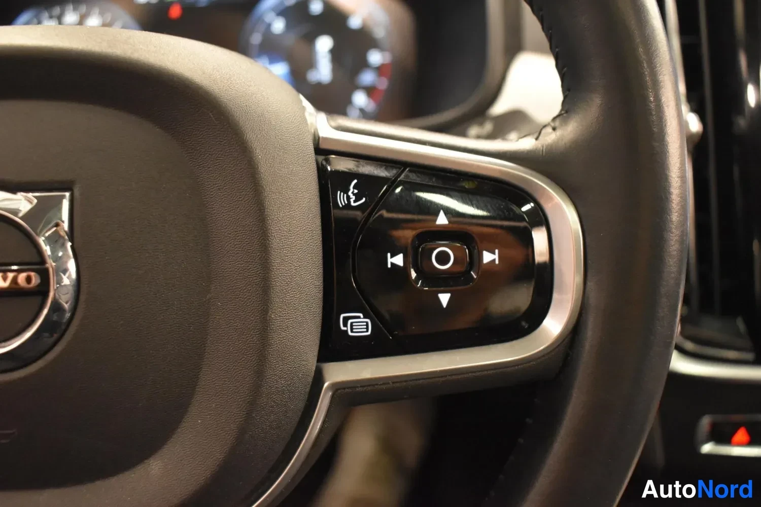 Sininen Volvo S90 2017, ulkokuva 21 – Raisio