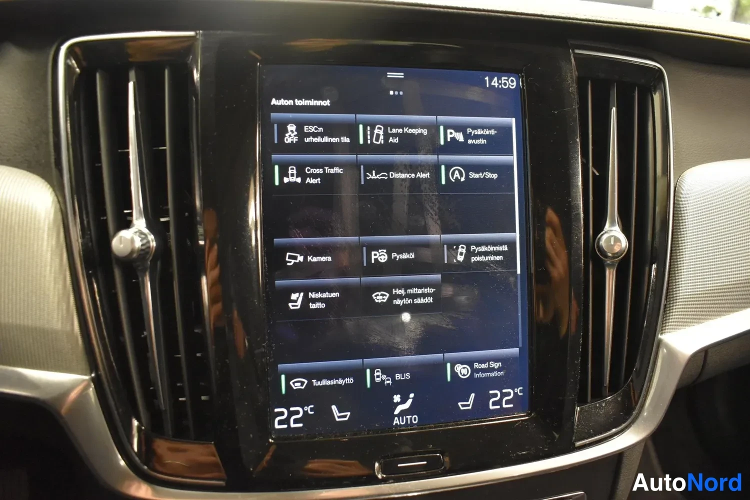 Sininen Volvo S90 2017, ulkokuva 25 – Raisio