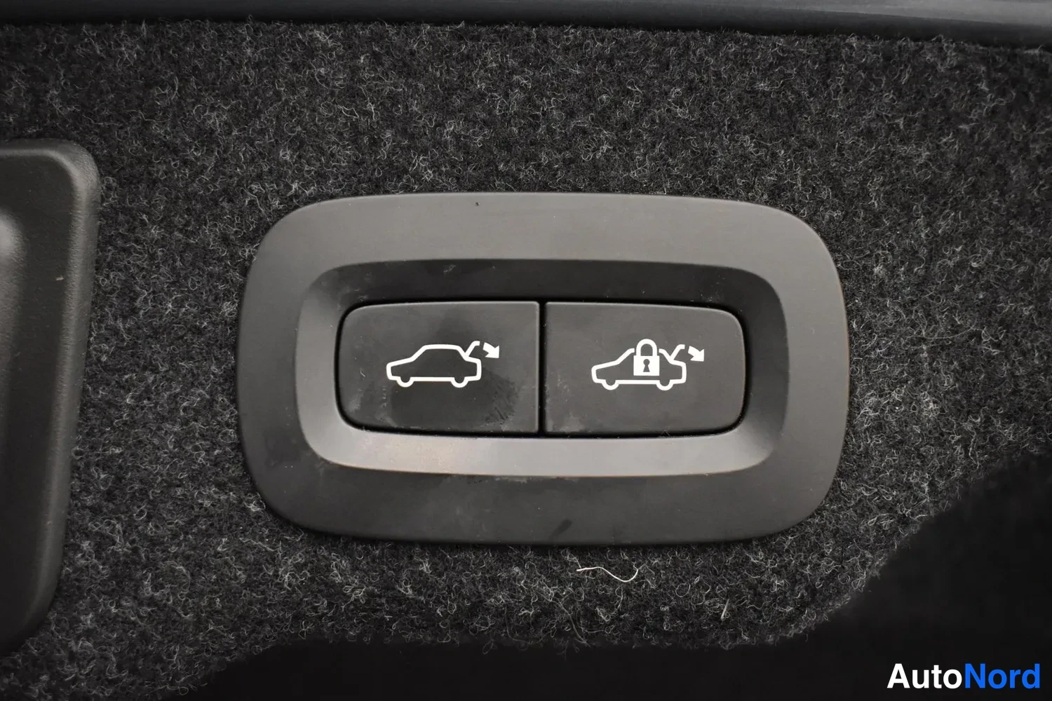 Sininen Volvo S90 2017, ulkokuva 33 – Raisio