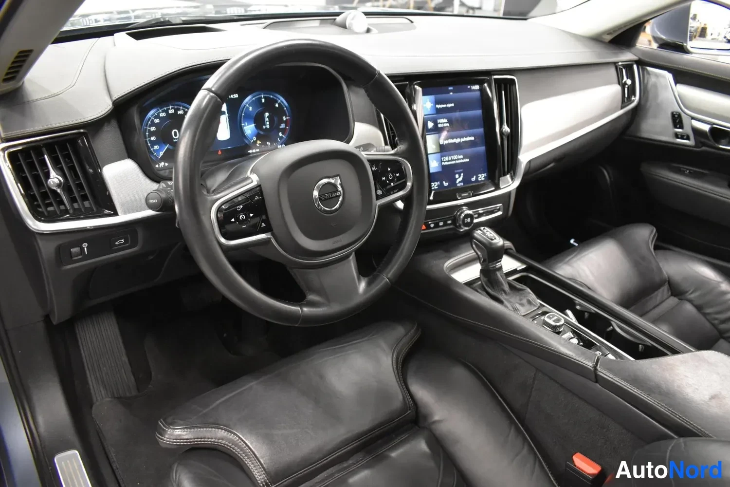 Sininen Volvo S90 2017, ulkokuva 7 – Raisio