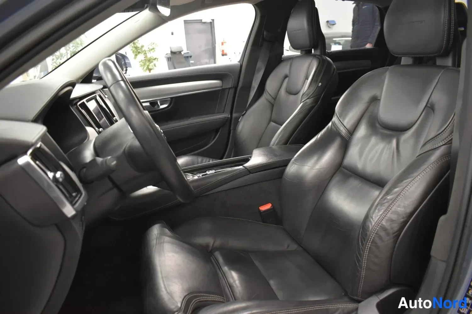 Sininen Volvo S90 2017, ulkokuva 9 – Raisio