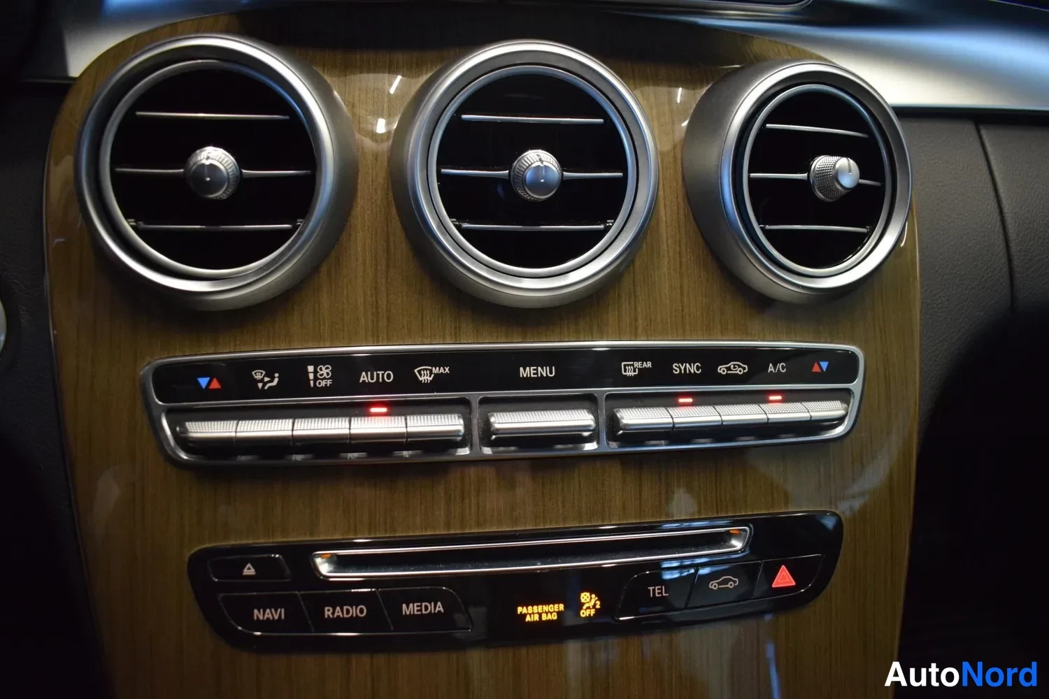 Hopea Mercedes-Benz C 180 2015, ulkokuva 13 – Raisio