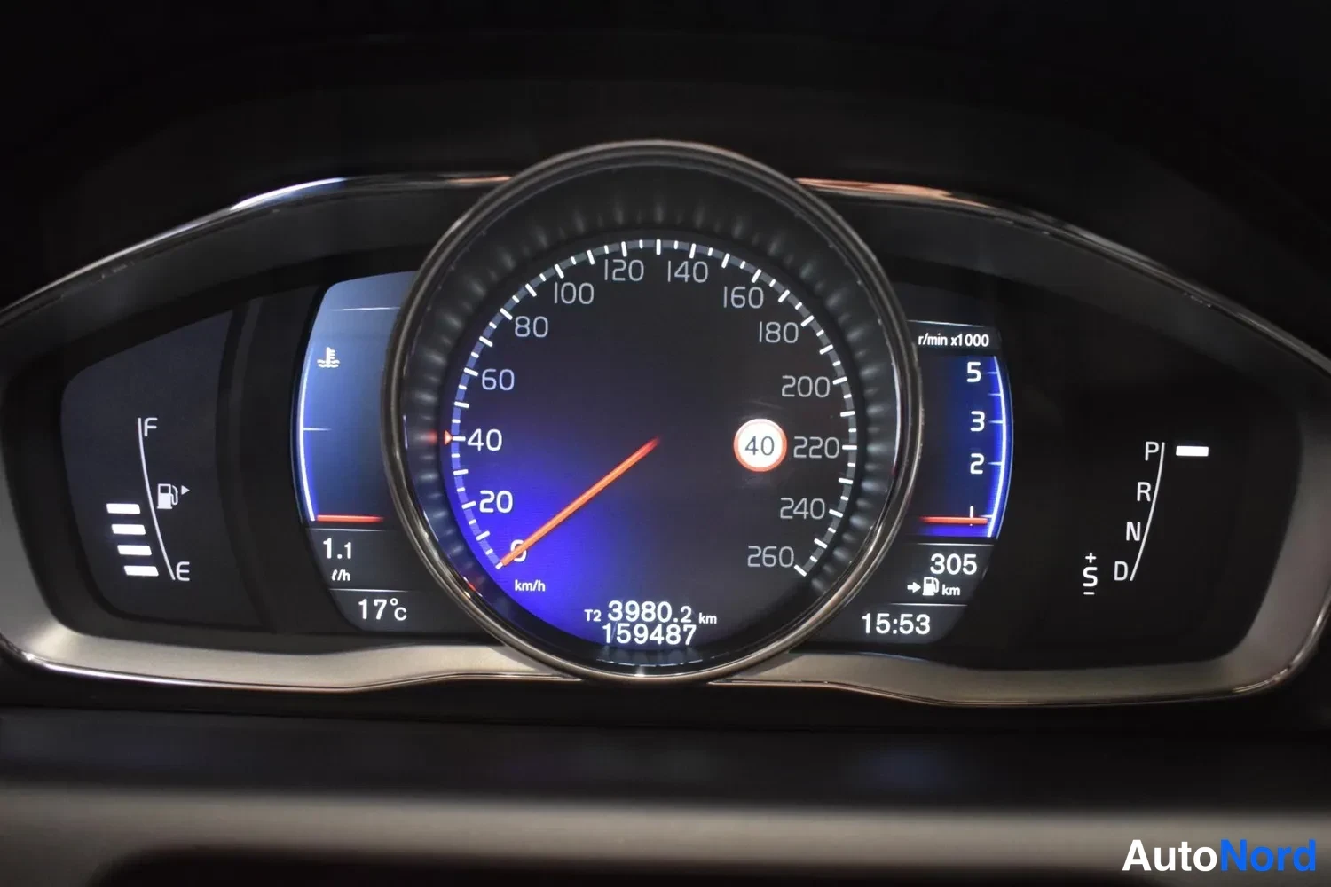 Valkoinen Volvo XC60 2017, ulkokuva 14 – Raisio