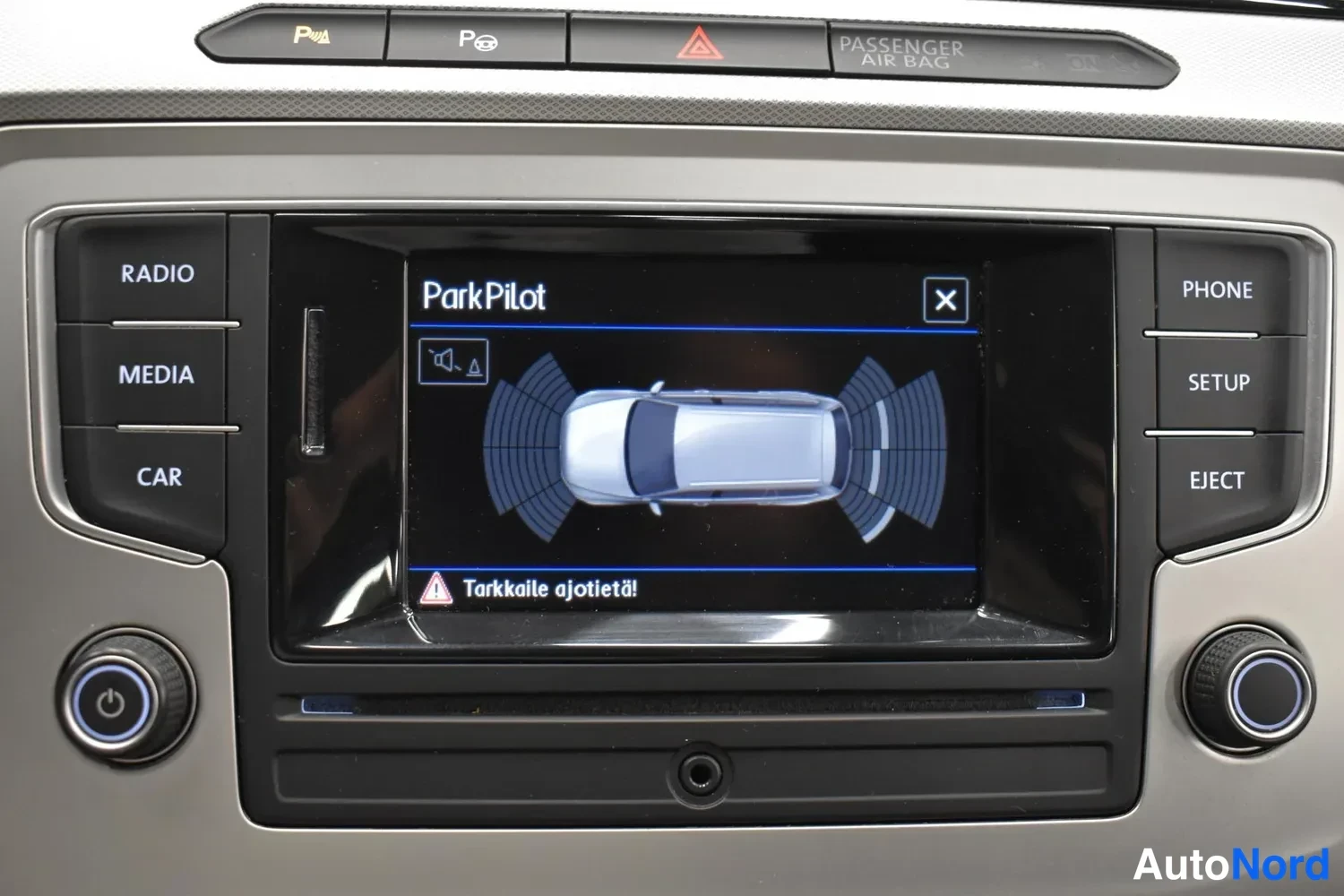Harmaa Volkswagen Passat Variant 2017, ulkokuva 21 – Raisio