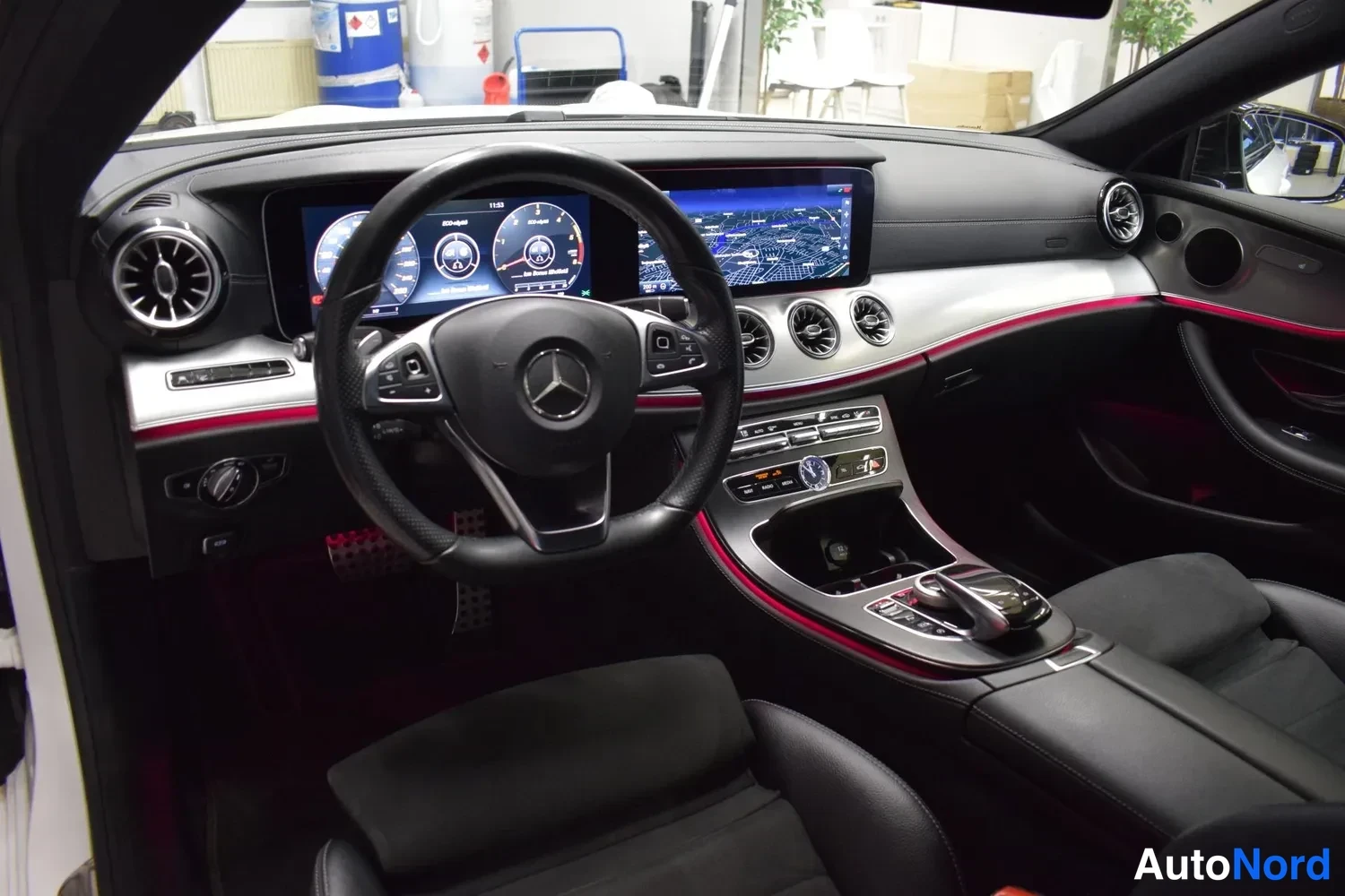 Valkoinen Mercedes-Benz E 220 d 2017, kuva 12