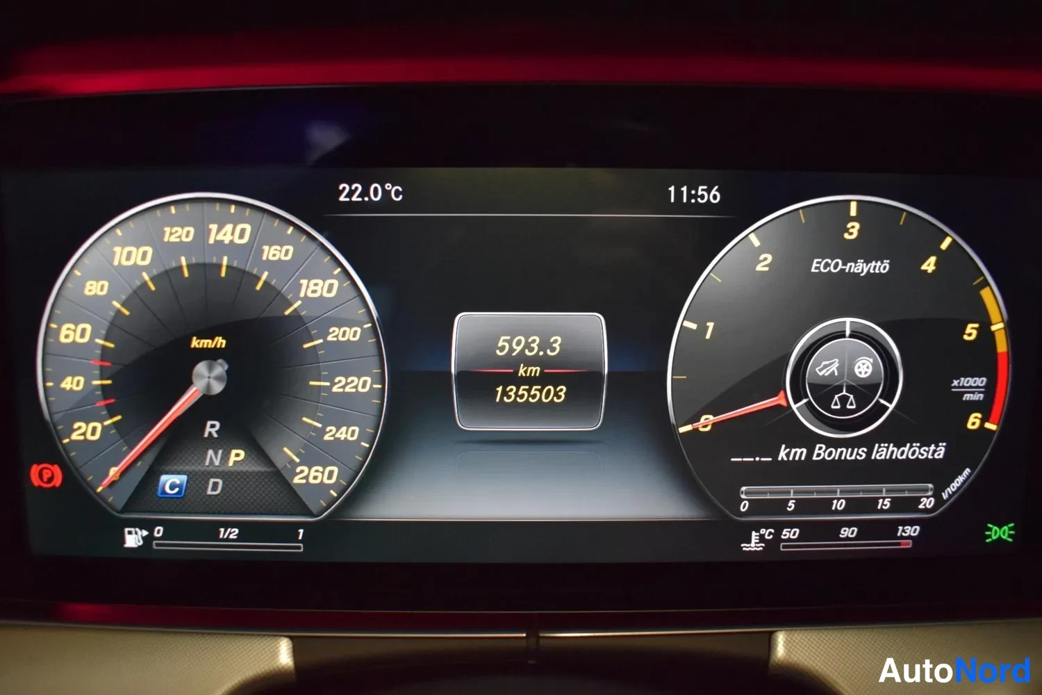 Valkoinen Mercedes-Benz E 220 d 2017, kuva 15